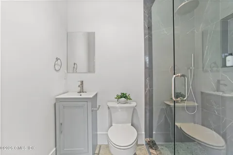 $5,200,000 | 2 Potter Drive, Old Greenwich, CT 06870