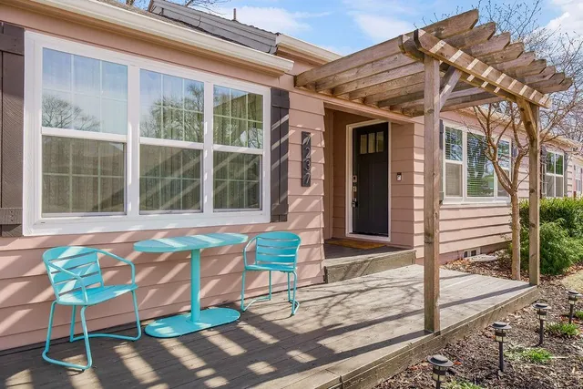 $370,000 | 7237 Floyd Street, Overland Park, KS 66204