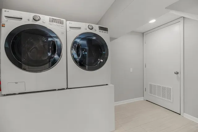 $370,000 | 7237 Floyd Street, Overland Park, KS 66204