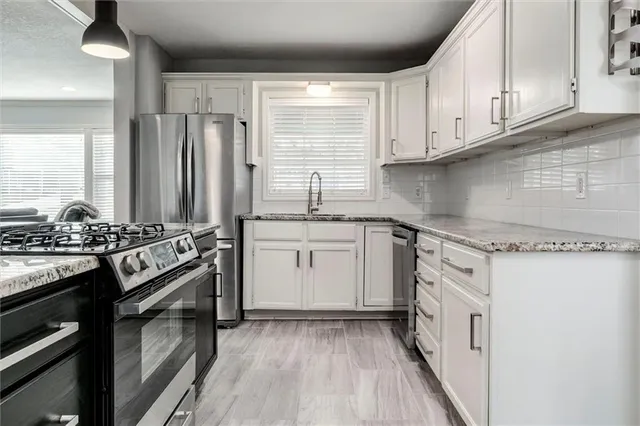 $370,000 | 7237 Floyd Street, Overland Park, KS 66204