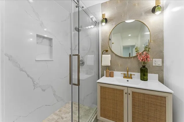 $805,000 | 6032 Mauritania Avenue, Oakland, CA 94605