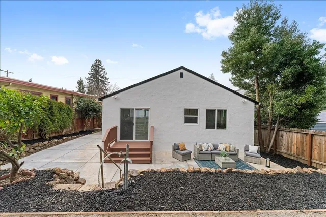 $805,000 | 6032 Mauritania Avenue, Oakland, CA 94605