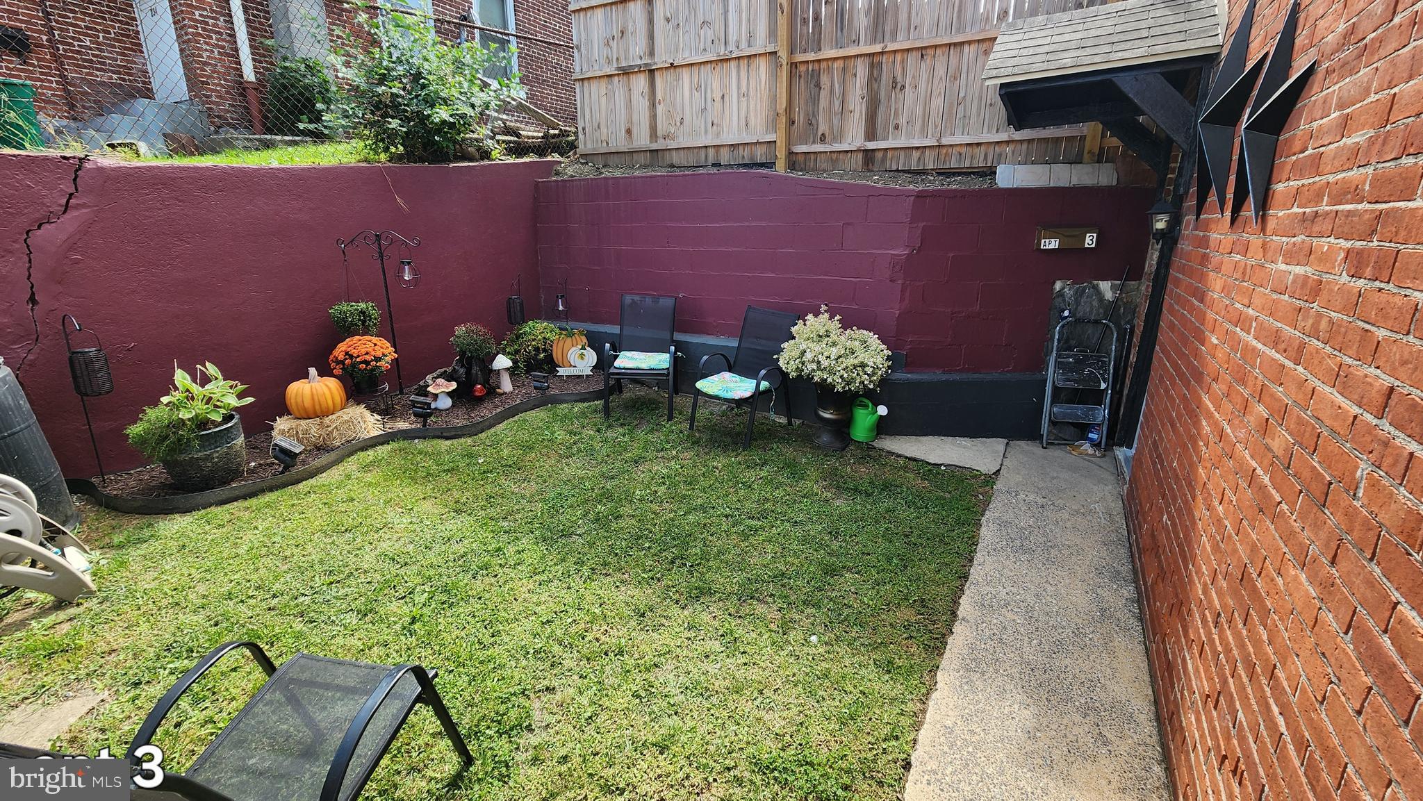 702 Poplar Street Lancaster, PA 17603 - Photo 6 of 47