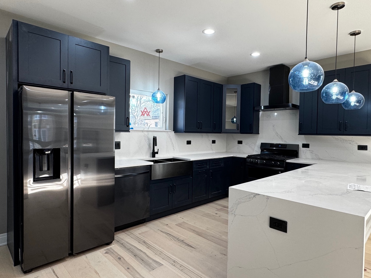 4348 West Thomas Street Chicago, IL 60651 - Photo 4 of 21