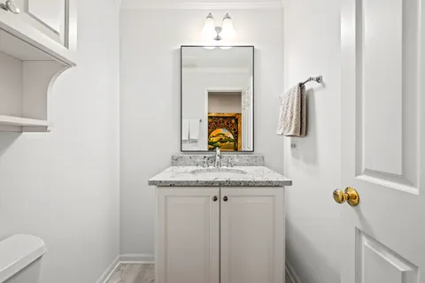$1,695,000 | 150 North Suffolk Lane, Lake Forest, IL 60045