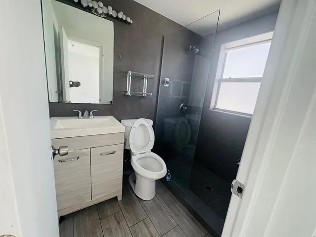 $1,700 | 7910 Abbott Avenue, Miami Beach, FL 33141