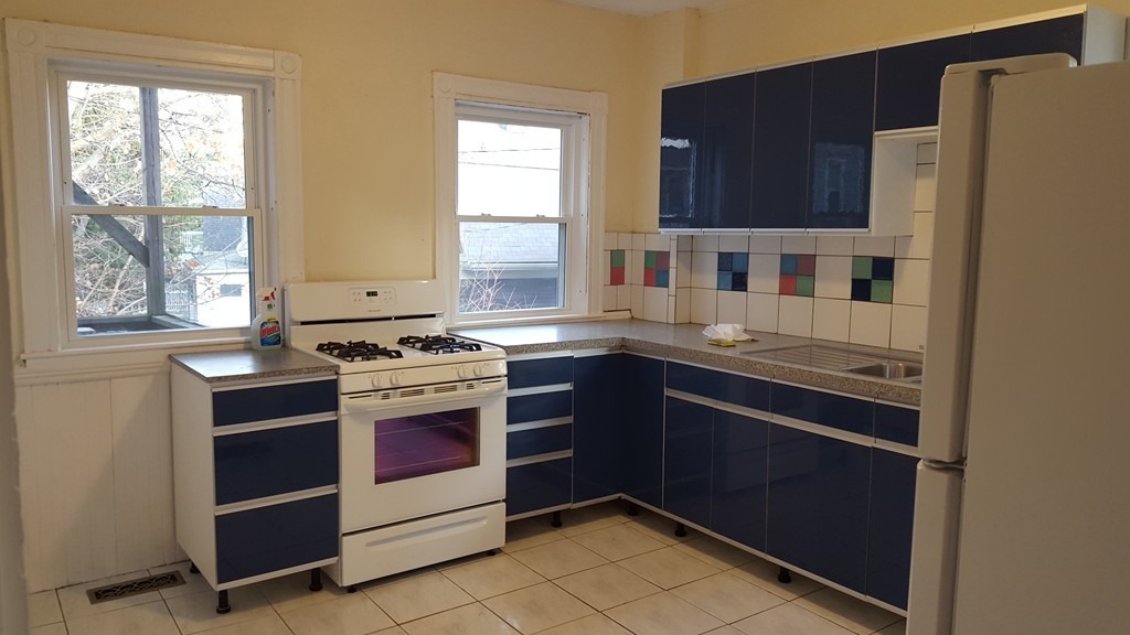 35 Asticou Road Boston, MA 02130 - Photo 3 of 8