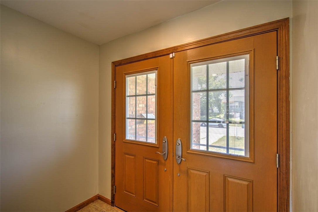 2130 Gary Court Decatur, IL 62526 - Photo 4 of 36 Gallery Image 4
