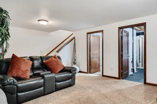 $449,900 | 709 Wildwood Court, La Crescent, MN 55947