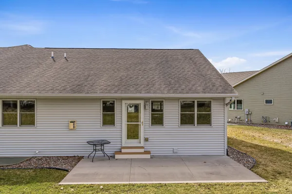 $449,900 | 709 Wildwood Court, La Crescent, MN 55947