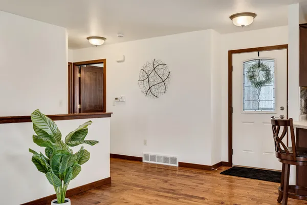 $449,900 | 709 Wildwood Court, La Crescent, MN 55947