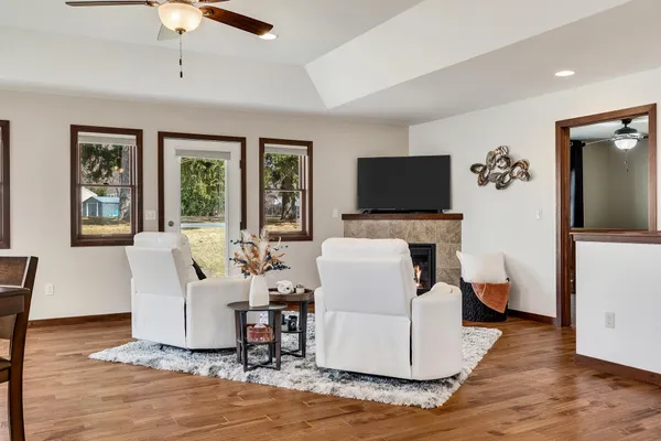 $449,900 | 709 Wildwood Court, La Crescent, MN 55947