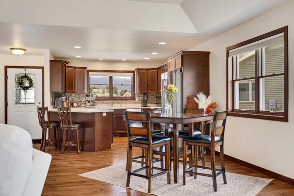 $449,900 | 709 Wildwood Court, La Crescent, MN 55947