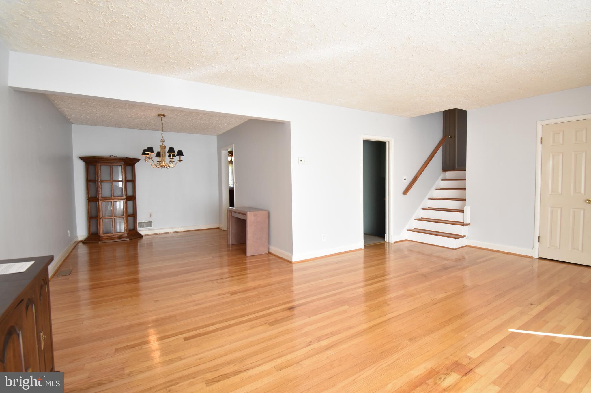 8313 Thornton Road Baltimore, MD 21204 - Photo 11 of 54 Gallery Image 11