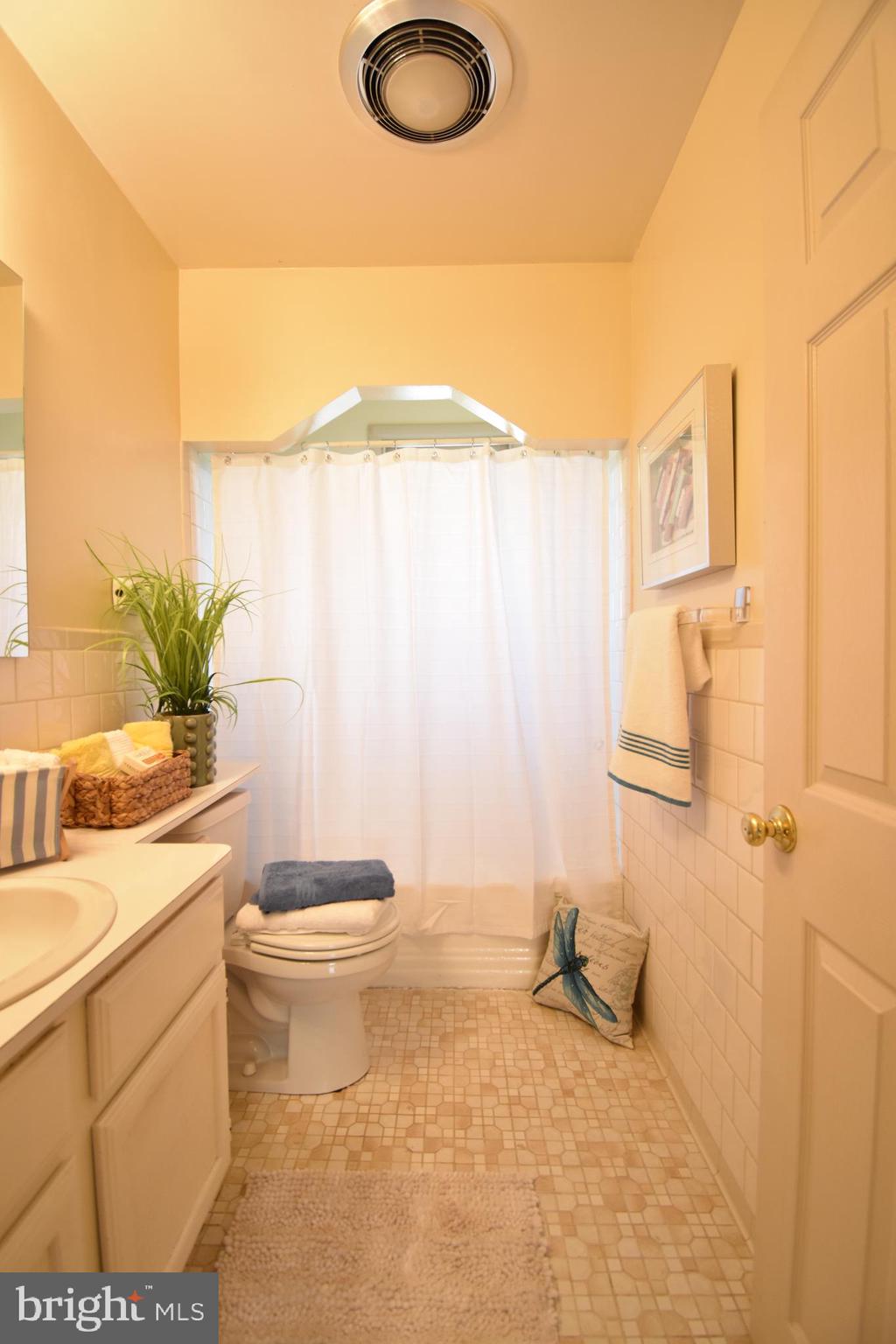 8313 Thornton Road Baltimore, MD 21204 - Photo 15 of 54 Gallery Image 15