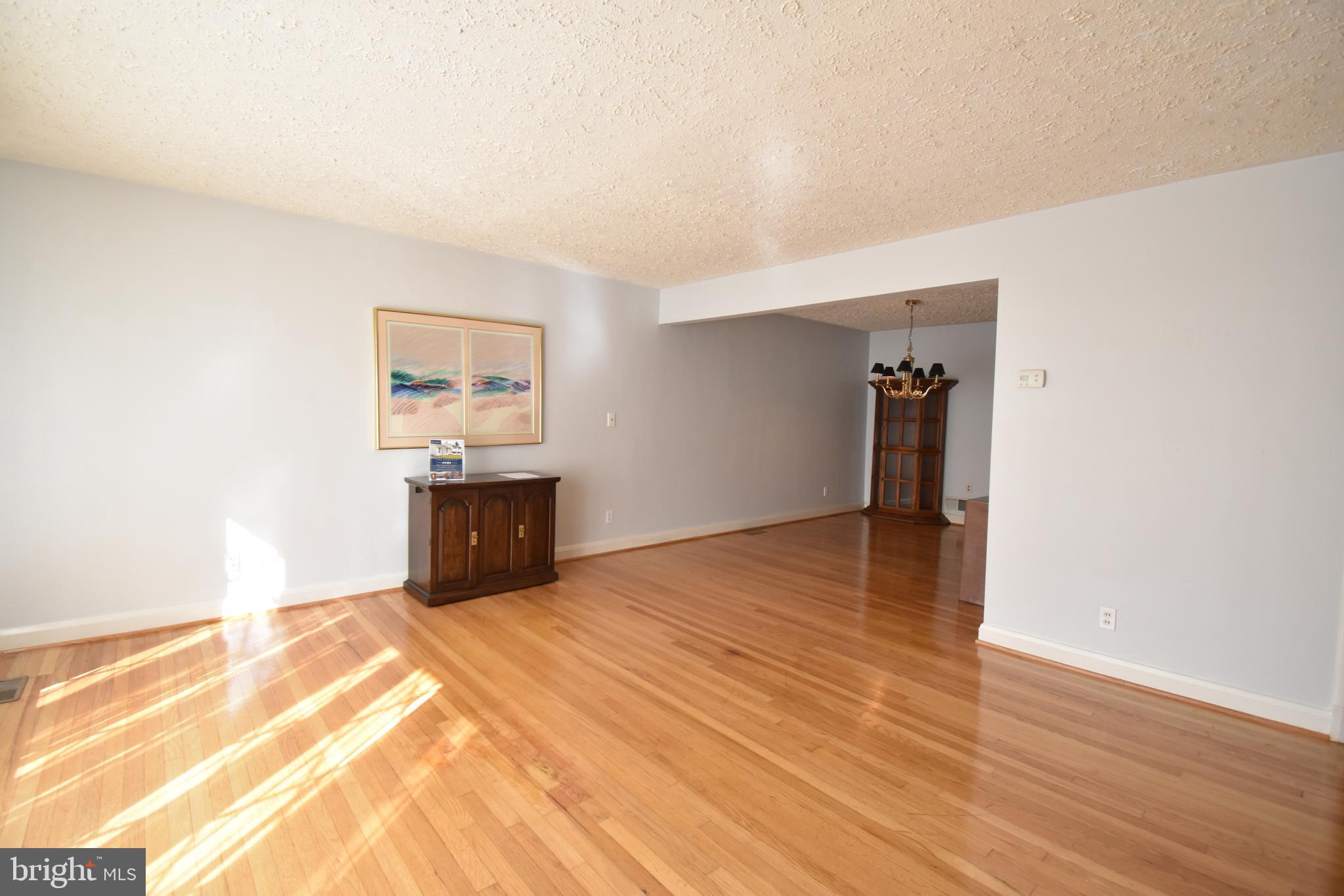 8313 Thornton Road Baltimore, MD 21204 - Photo 3 of 54 Gallery Image 3
