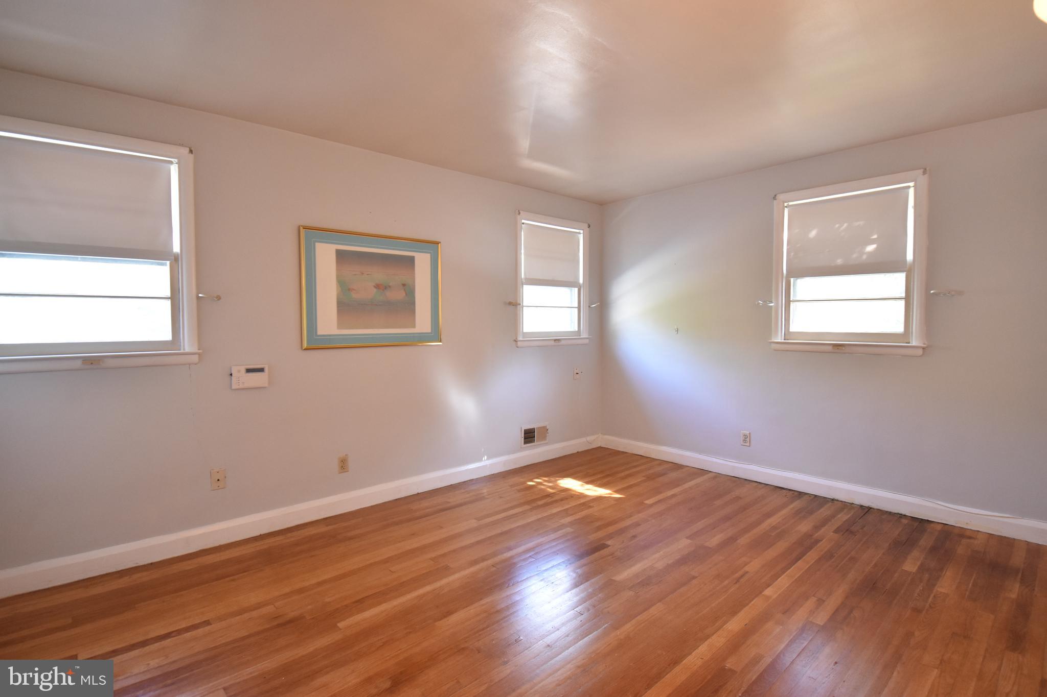 8313 Thornton Road Baltimore, MD 21204 - Photo 22 of 54 Gallery Image 22