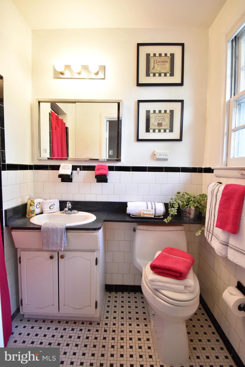 8313 Thornton Road Baltimore, MD 21204 - Photo 27 of 54 Gallery Image 27