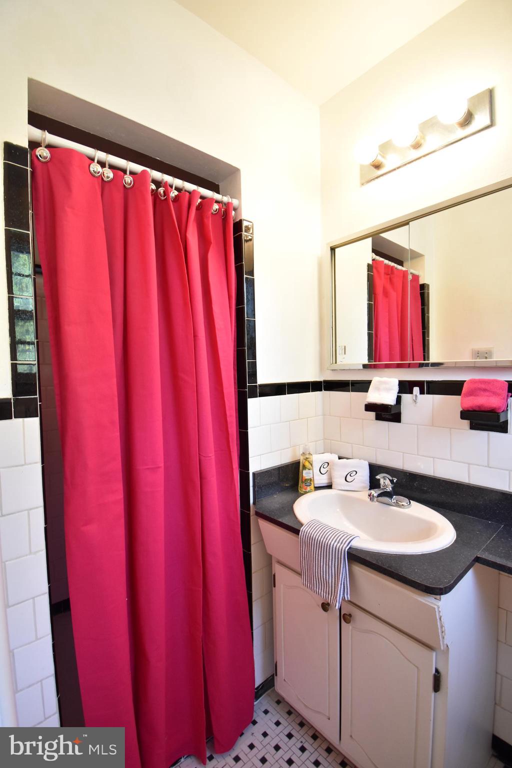 8313 Thornton Road Baltimore, MD 21204 - Photo 28 of 54 Gallery Image 28
