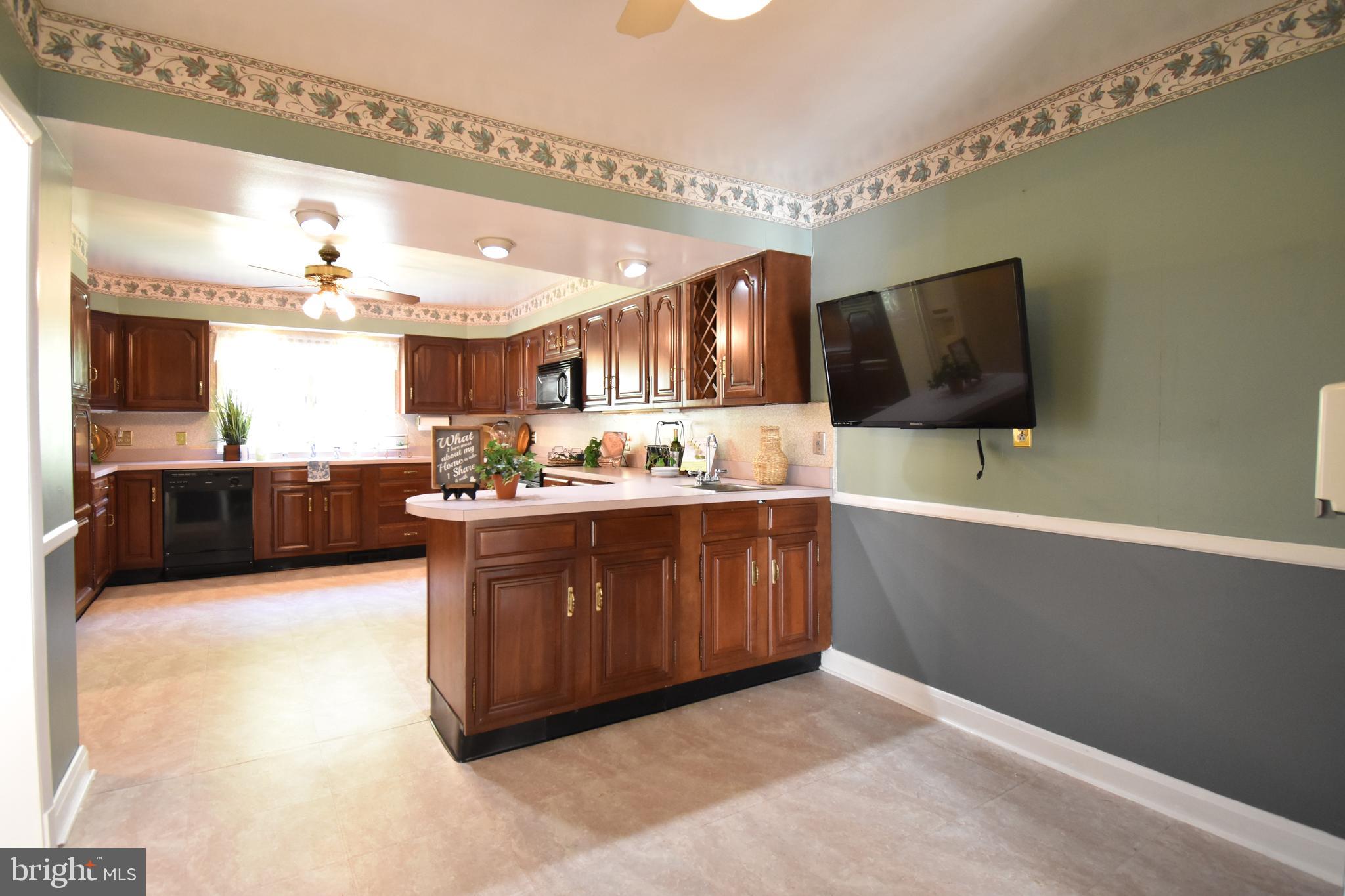 8313 Thornton Road Baltimore, MD 21204 - Photo 37 of 54 Gallery Image 37