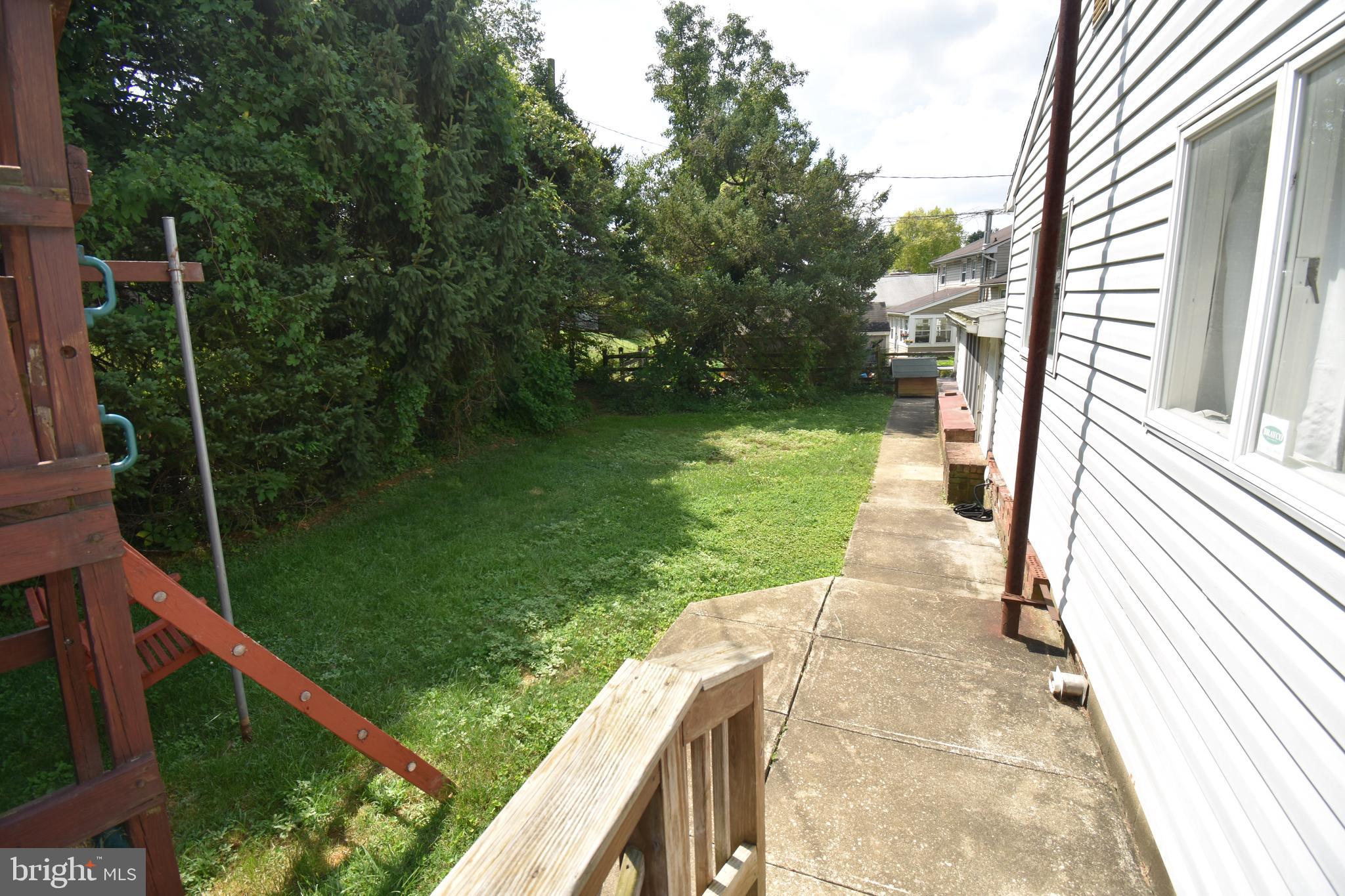 8313 Thornton Road Baltimore, MD 21204 - Photo 51 of 54 Backyard
