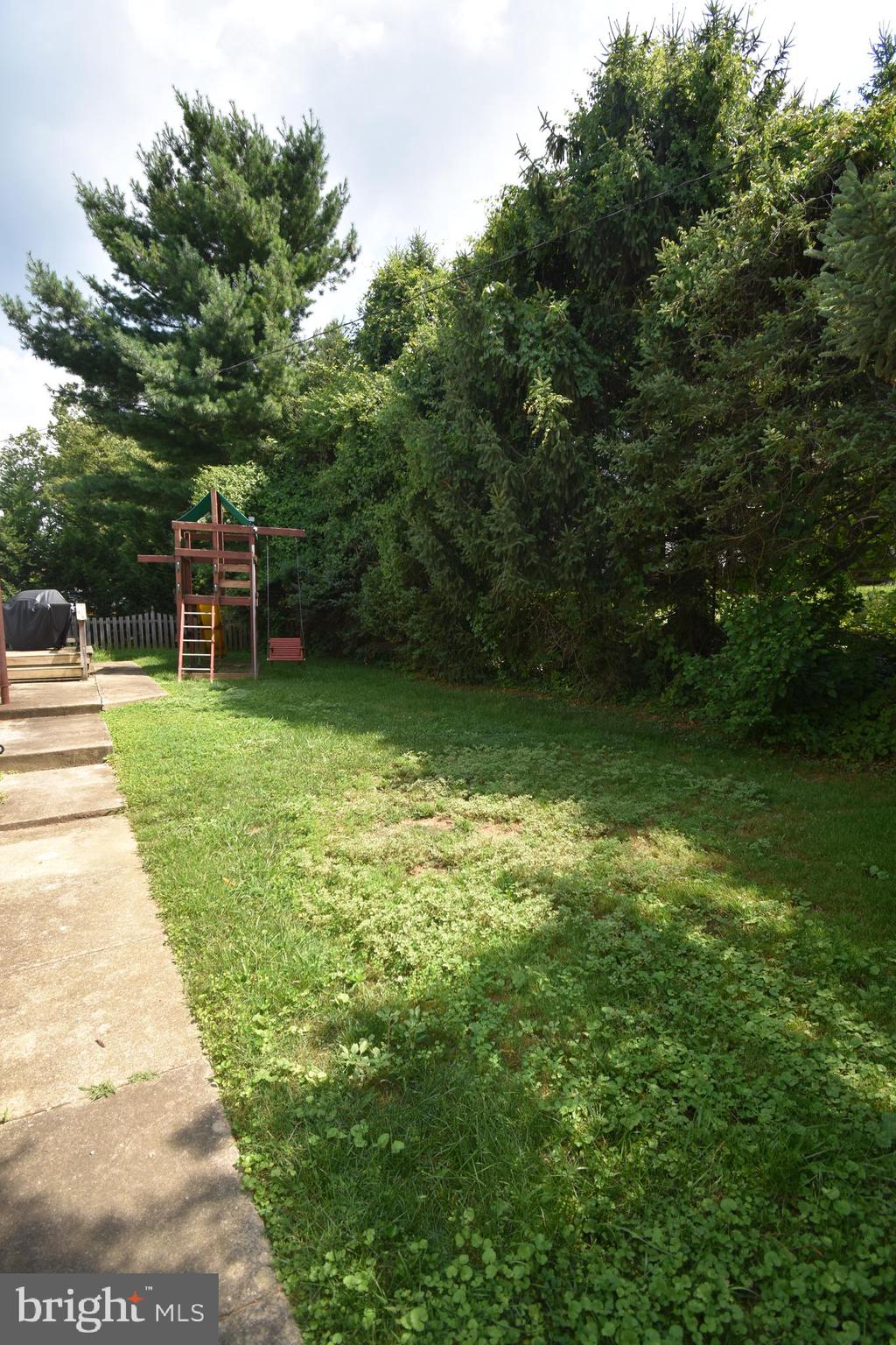 8313 Thornton Road Baltimore, MD 21204 - Photo 53 of 54 Backyard