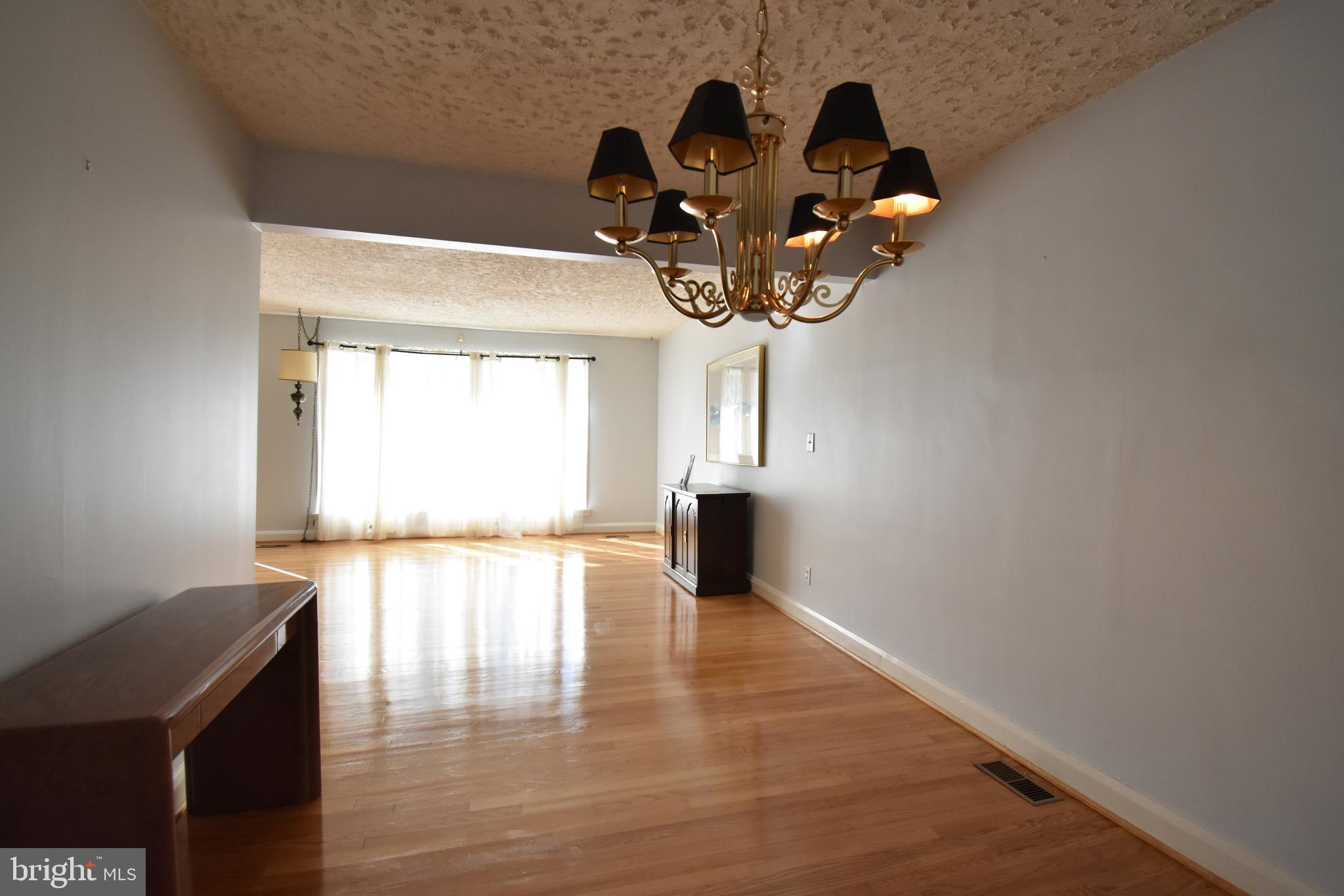 8313 Thornton Road Baltimore, MD 21204 - Photo 7 of 54 Gallery Image 7