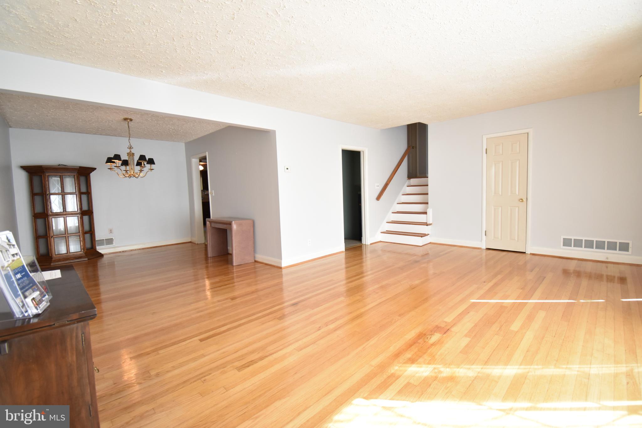 8313 Thornton Road Baltimore, MD 21204 - Photo 9 of 54 Gallery Image 9