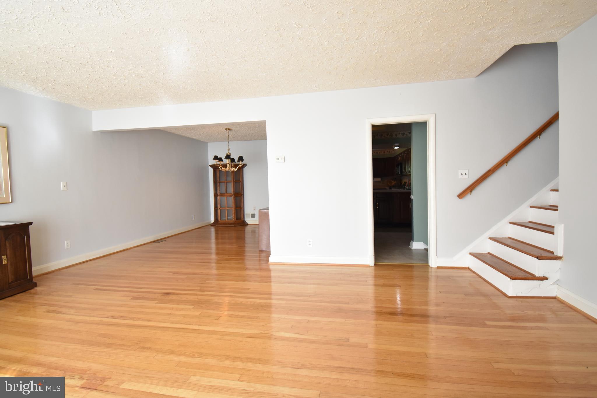8313 Thornton Road Baltimore, MD 21204 - Photo 10 of 54 Gallery Image 10
