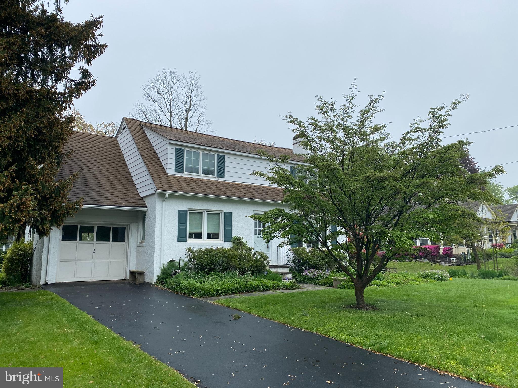 1122 Jericho Road Abington, PA 19001 - Photo 2 of 15 1 car attached garage