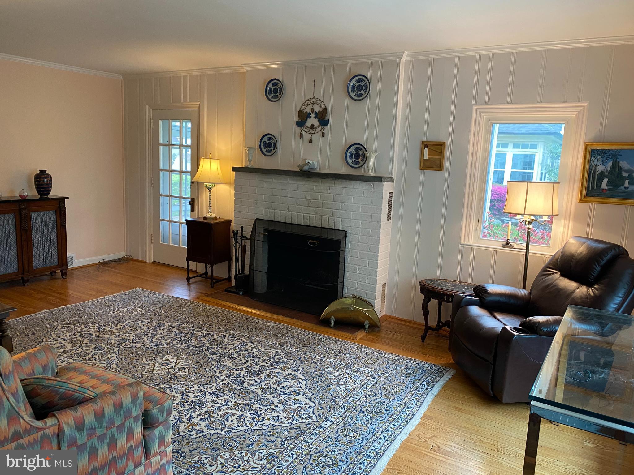 1122 Jericho Road Abington, PA 19001 - Photo 3 of 15 Formal LR with wood Fireplace
