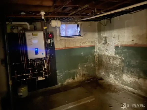 $369,900 | 234 Old Road, Sewaren, NJ 07077