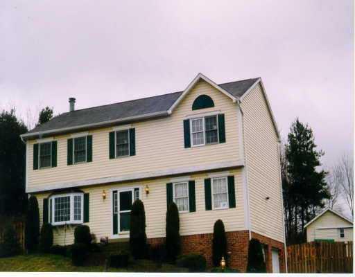611 Victory Road Pittsburgh, PA 15237 - Photo 1 of 1 Gallery Image 1