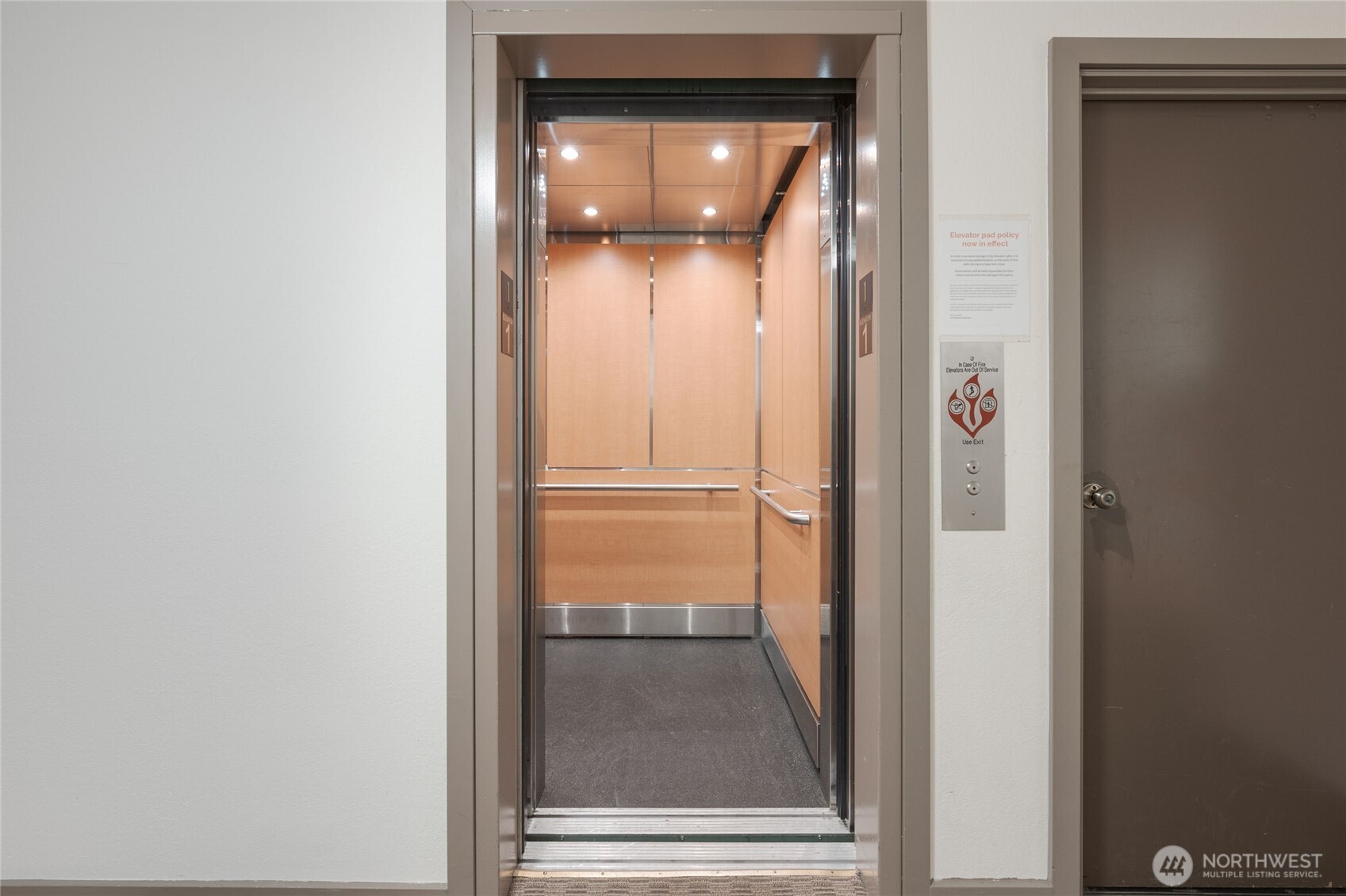 6055 35th Avenue Southwest, Unit 308 Seattle, WA 98126 - Photo 30 of 39 a view of entryway