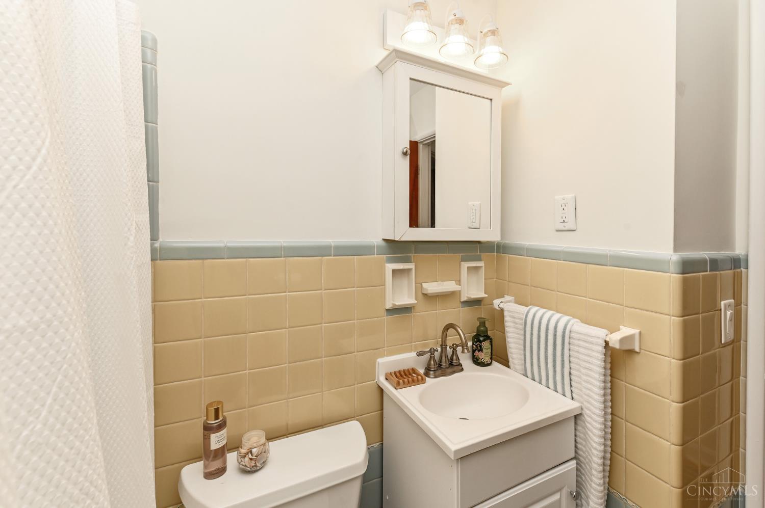 3680 Brotherton Road Cincinnati, OH 45209 - Photo 19 of 27