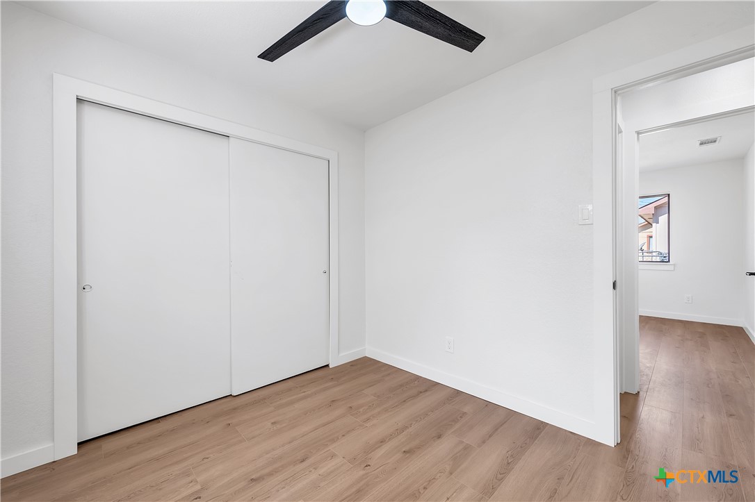 2239 Hilltop Loop Killeen, TX 76549 - Photo 3 of 15