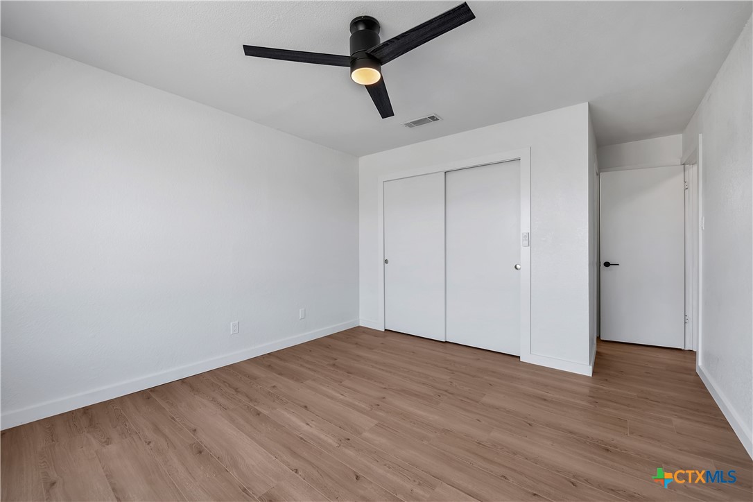 2239 Hilltop Loop Killeen, TX 76549 - Photo 8 of 15