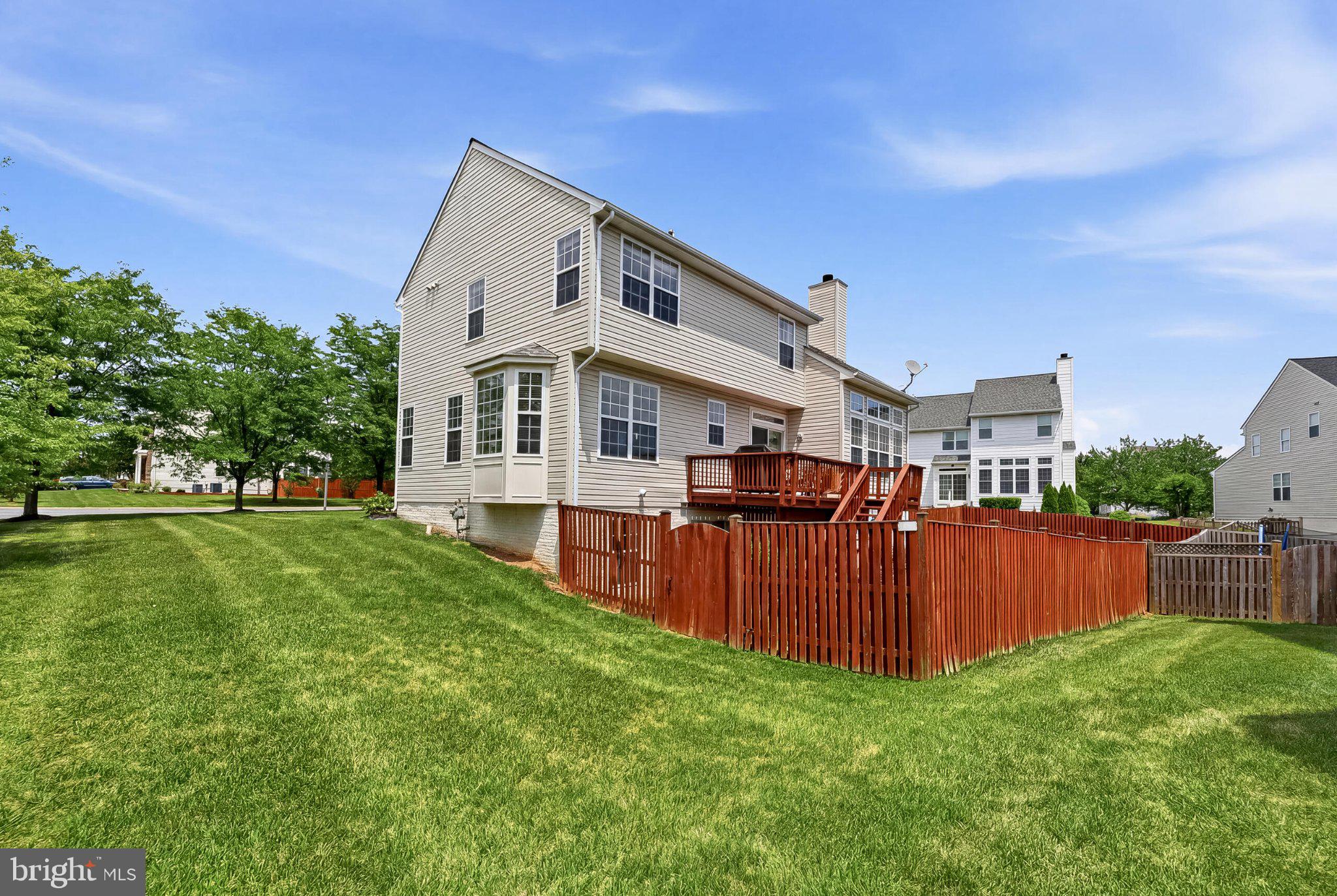 602 Shanks Evans Road Northeast Leesburg, VA 20176 - Photo 41 of 43 Charming home with spacious yard.