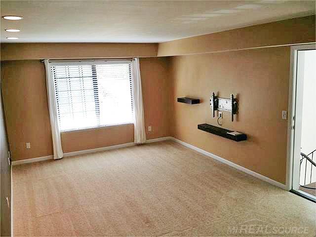 1855 Meadow Dale Court Rochester Hills, MI 48309 - Photo 2 of 20
