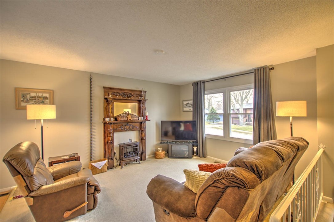 2562 Redlich Court Decatur, IL 62521 - Photo 5 of 24 Gallery Image 5