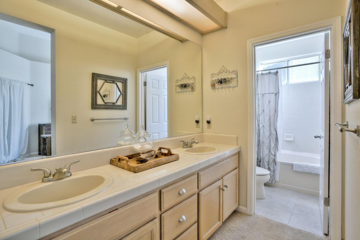 17534 Sugarmill Road Salinas, CA 93908 - Photo 26 of 37 Gallery Image 26