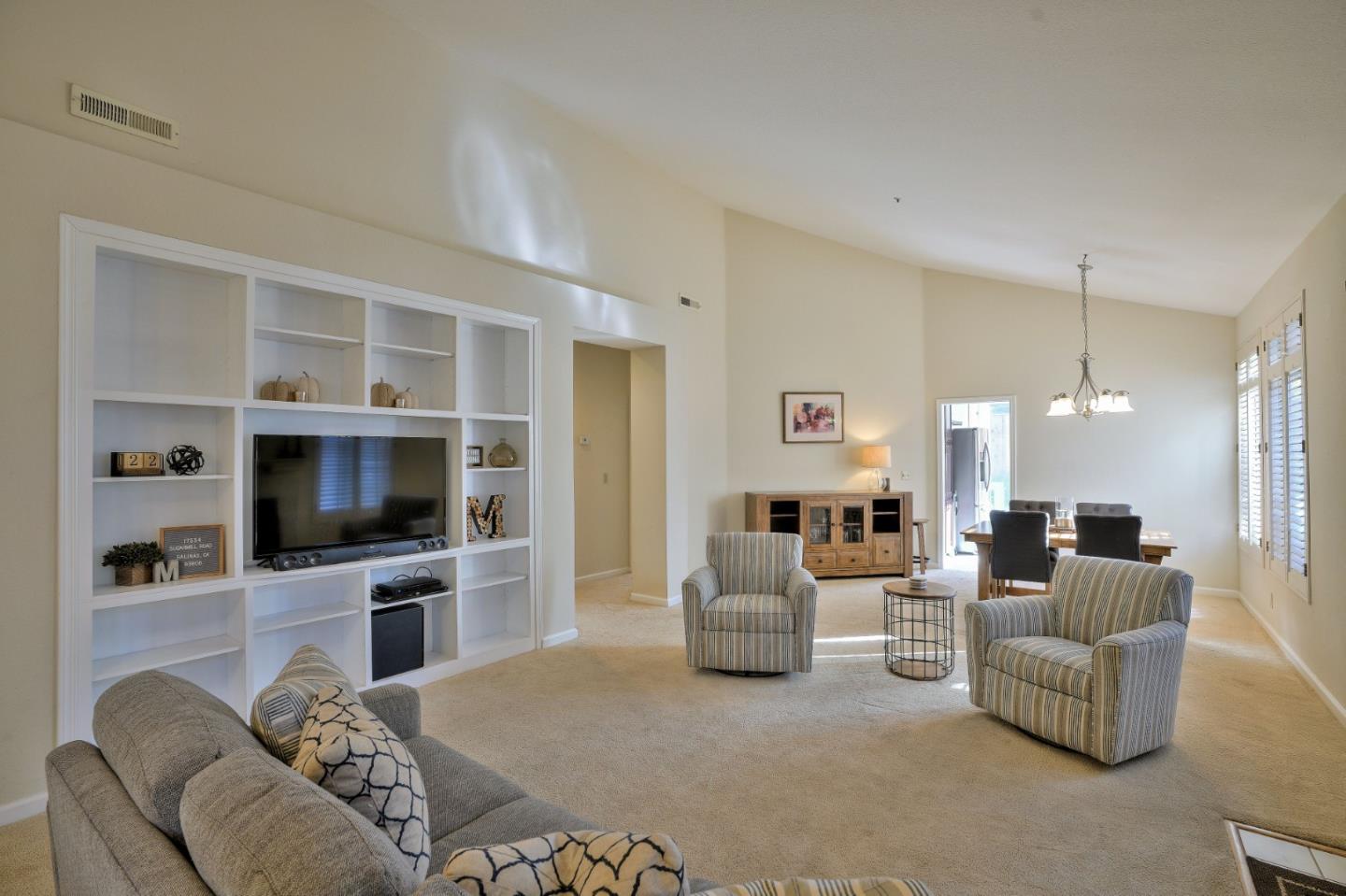 17534 Sugarmill Road Salinas, CA 93908 - Photo 9 of 37 Gallery Image 9