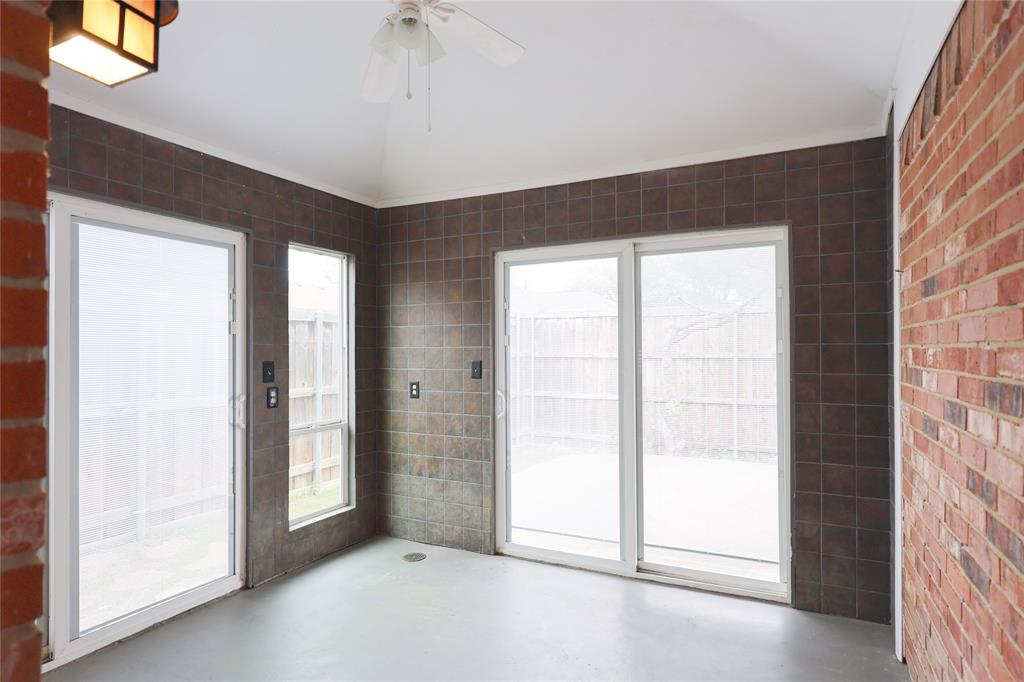 8112 Dock Street Frisco, TX 75035 - Photo 30 of 34 an empty room with windows