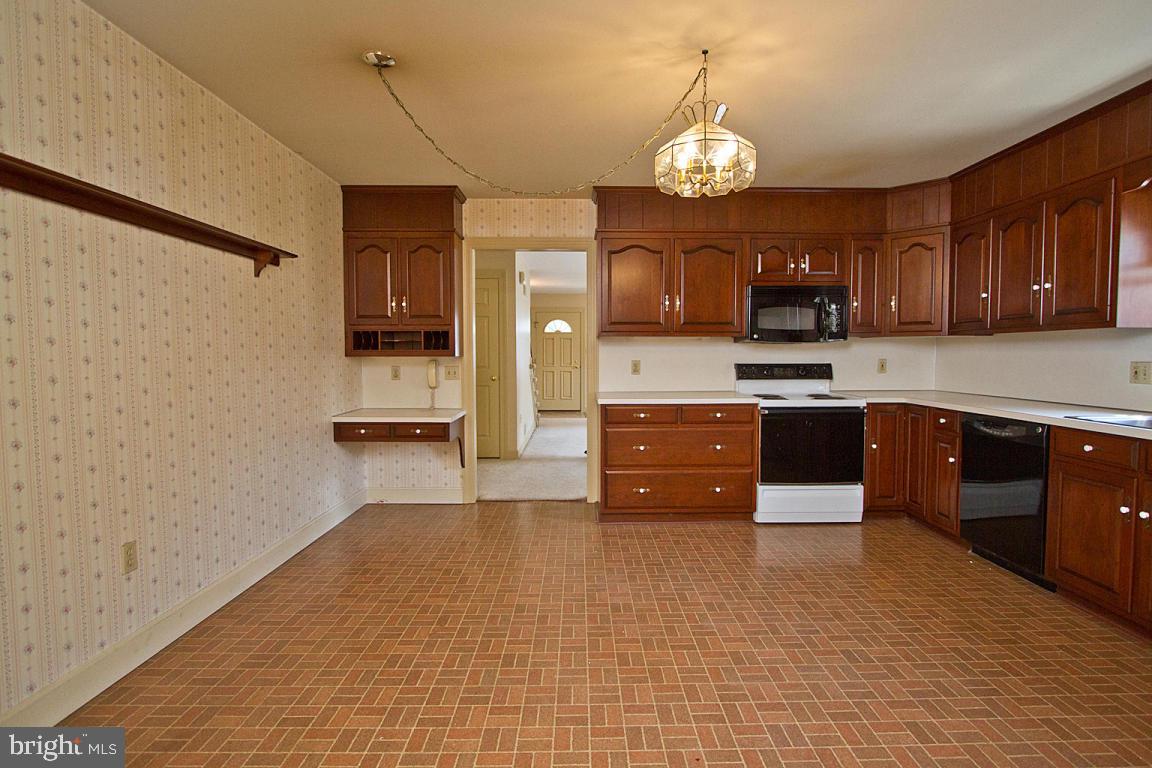 310 North Water Street Lititz, PA 17543 - Photo 12 of 31