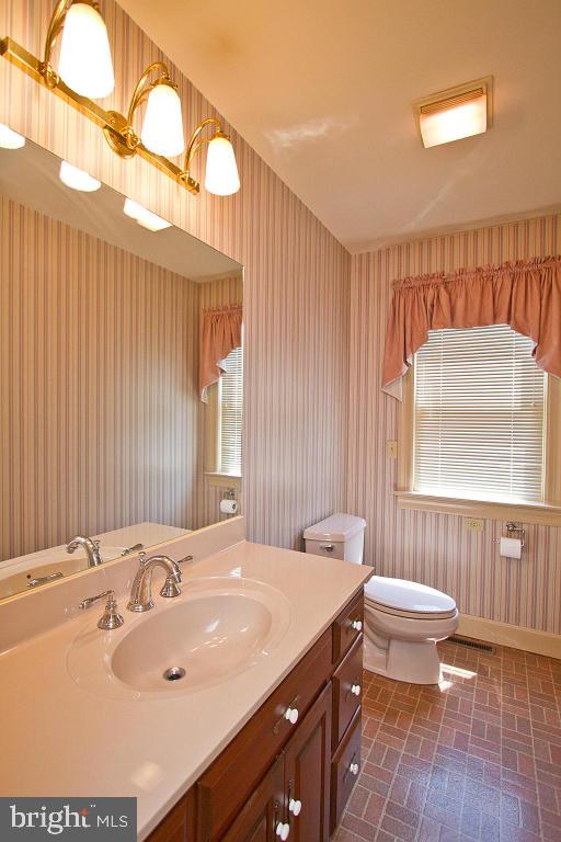 310 North Water Street Lititz, PA 17543 - Photo 15 of 31
