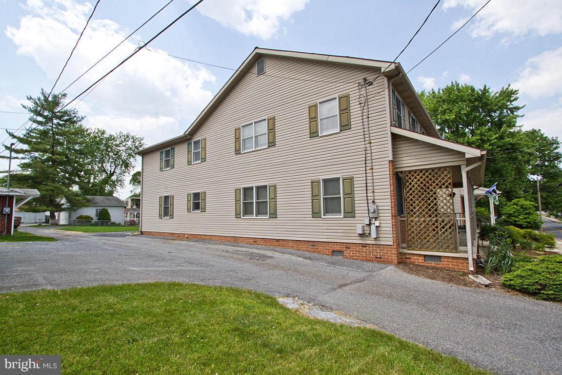 310 North Water Street Lititz, PA 17543 - Photo 29 of 31