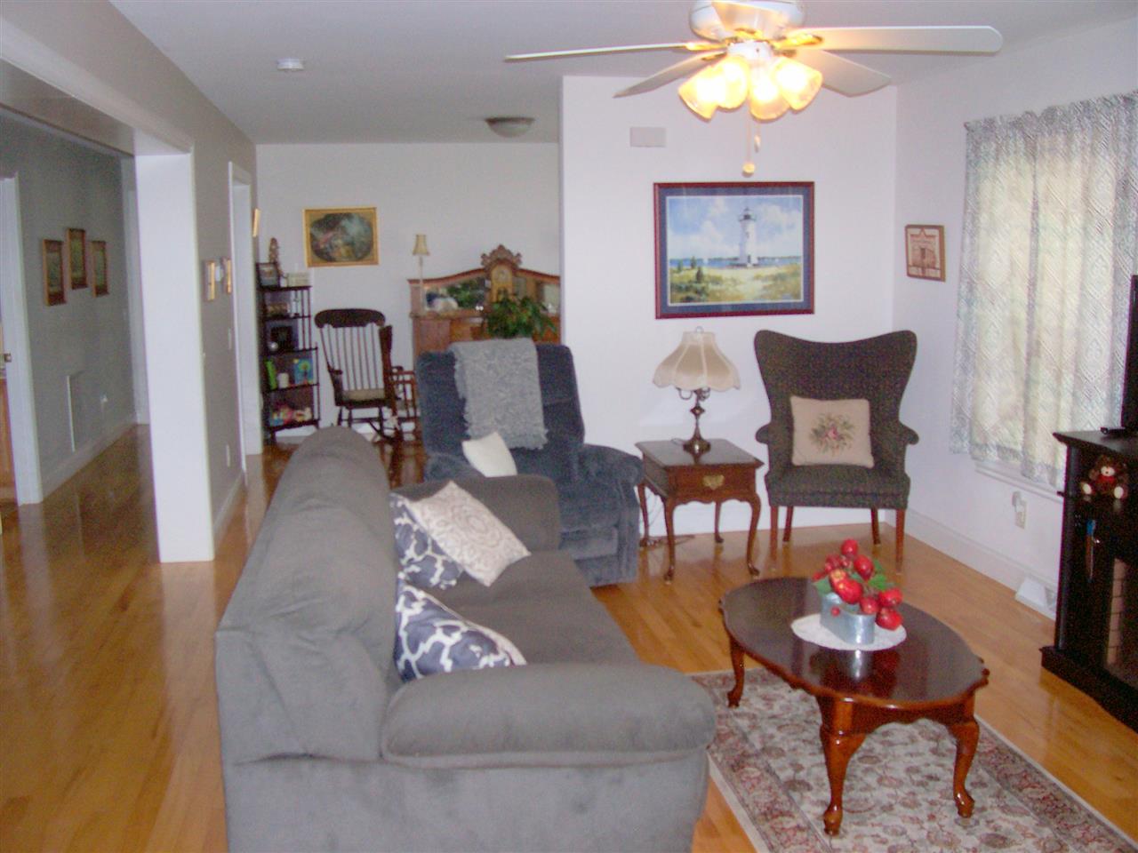 92 Pheasant Hill Road Hooksett, NH 03106 - Photo 4 of 18 Gallery Image 4