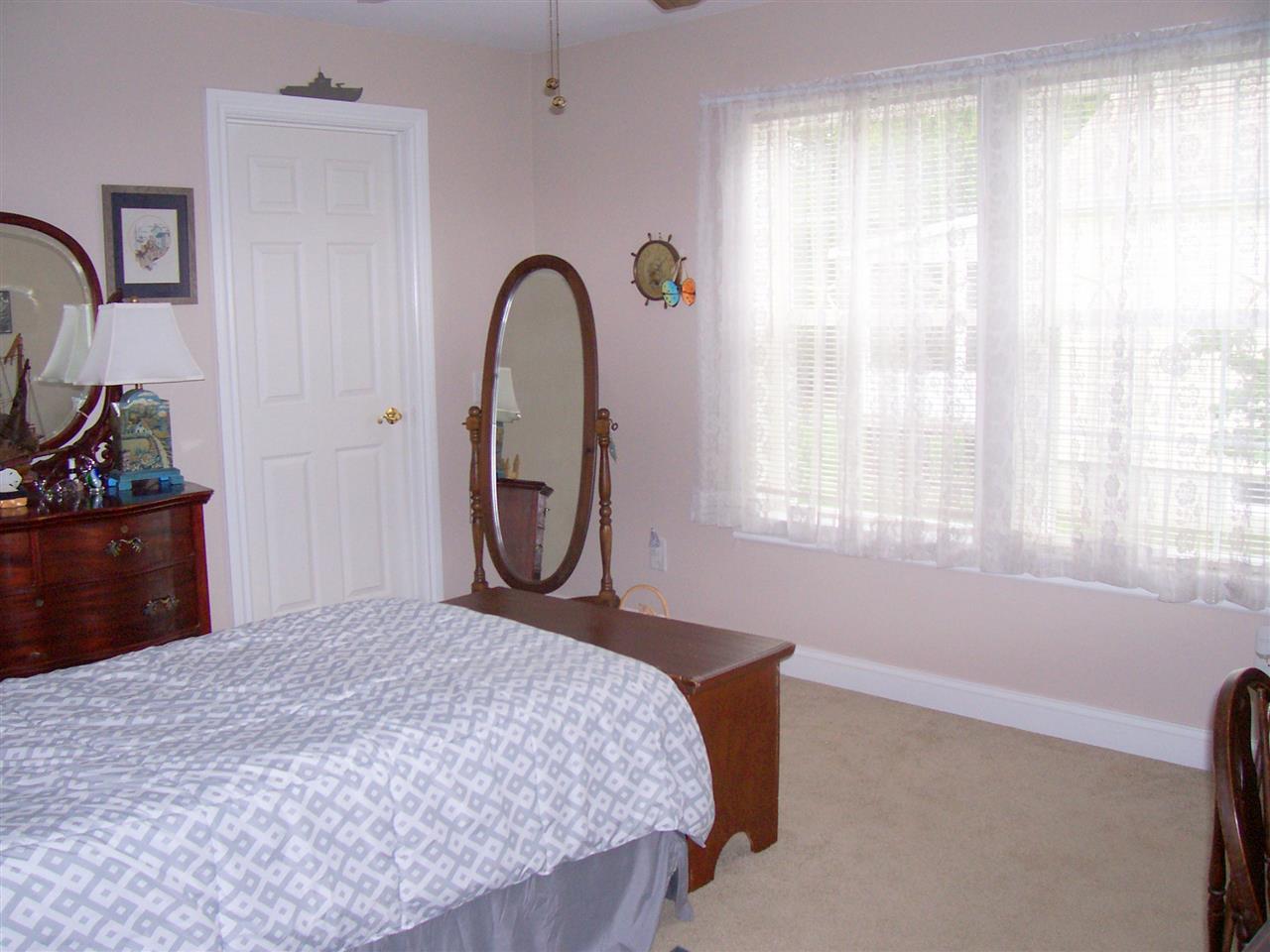 92 Pheasant Hill Road Hooksett, NH 03106 - Photo 6 of 18 Gallery Image 6