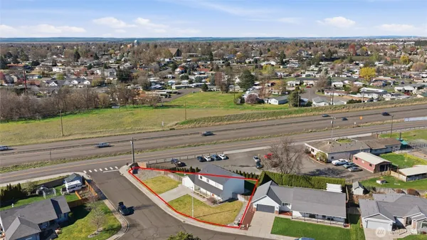 $475,000 | 1705 Market Street, College Place, WA 99324
