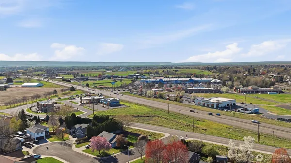 $475,000 | 1705 Market Street, College Place, WA 99324